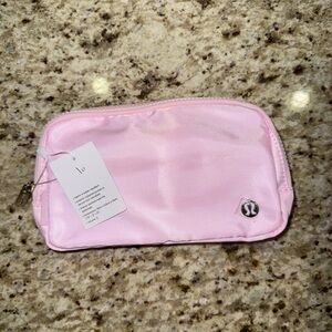 Lululemon Everywhere Belt Bag, 1L Pack Zip Closure Adjustable Strap Unisex